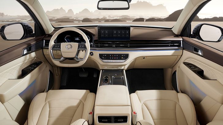 Интерьер KGM Rexton