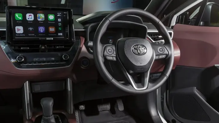 Интерьер Toyota Corolla Cross