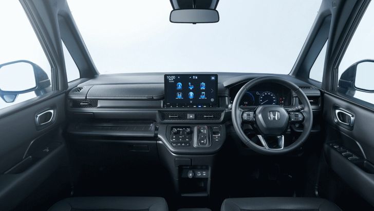 В России начали продавать дешевую семейную Honda, которая стоит дешевле «китайцев»