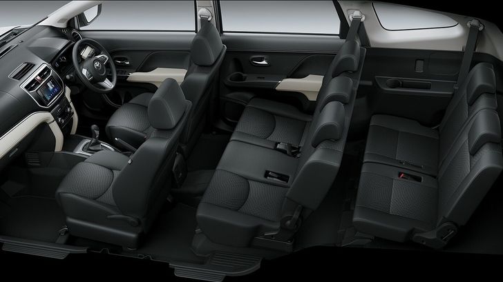 Интерьер Toyota Rush