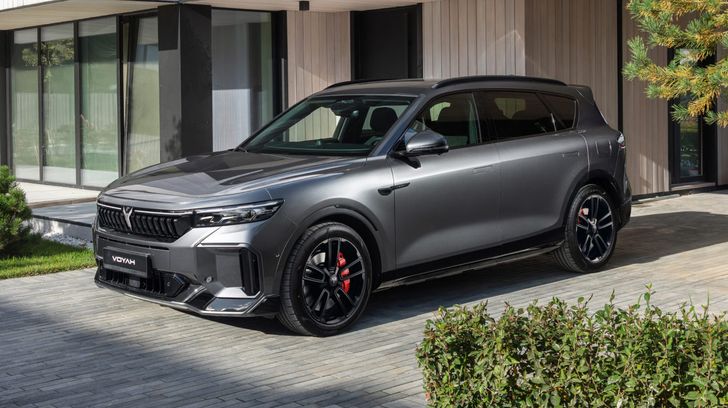 Названы самые популярные подключаемые гибриды в России. Сколько Voyah, Geely и Evolute покупают россияне
