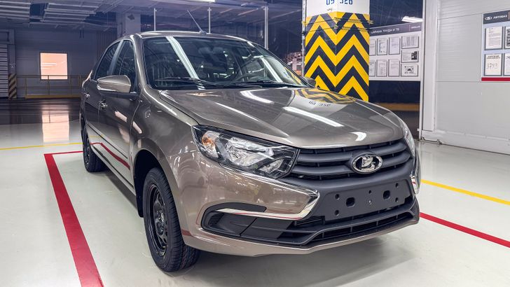 Компьютер на колесах: АвтоВАЗ раскрыл, что скрывает электроника самой массовой «Лады» в России