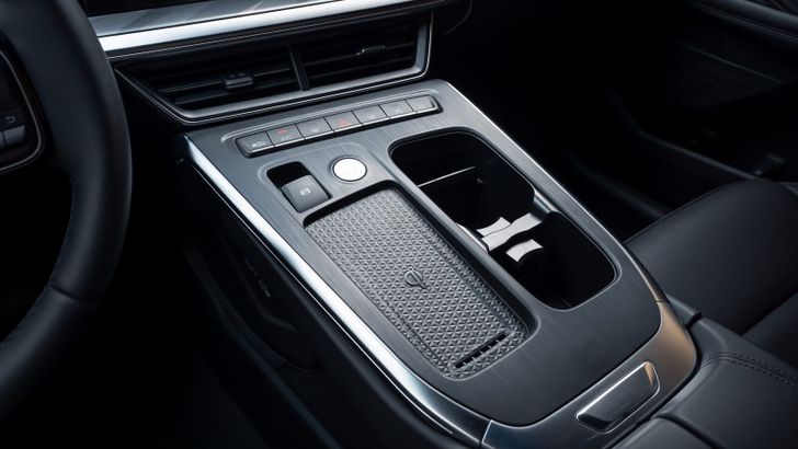 Интерьер Haval F7
