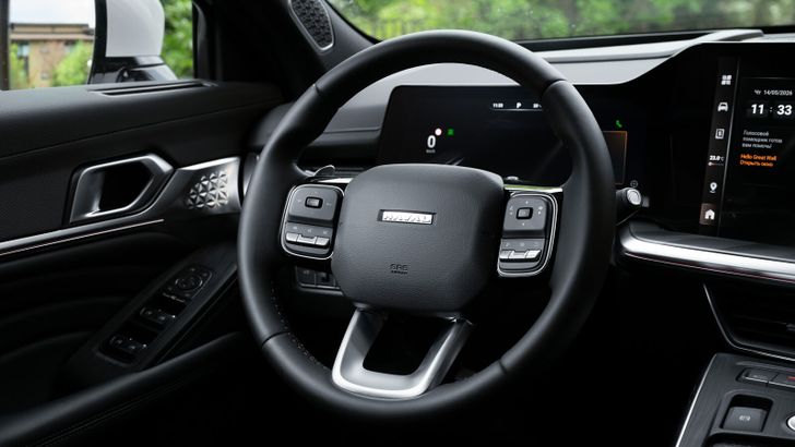 Интерьер Haval F7