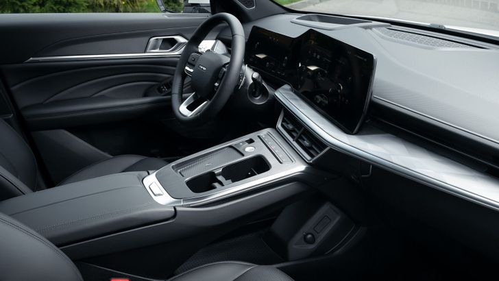 Интерьер Haval F7