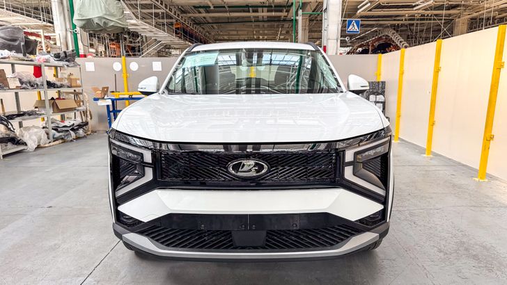 АвтоВАЗ выпустит на рынок новую модель для девушек, молодежи и семей с детьми