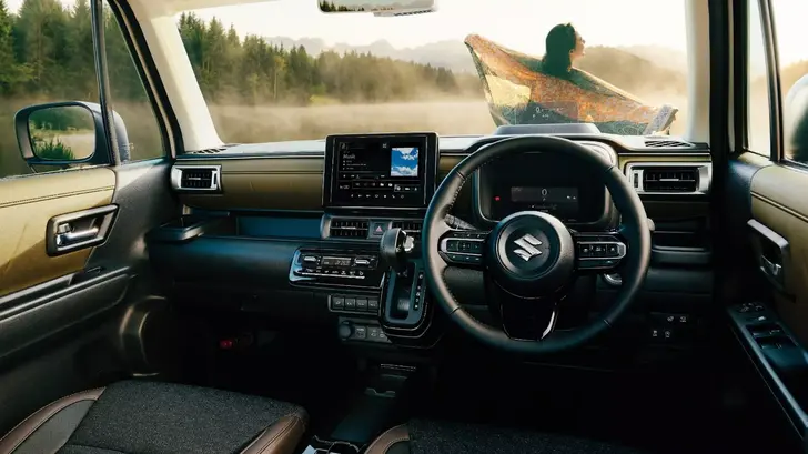 Интерьер Suzuki XBee