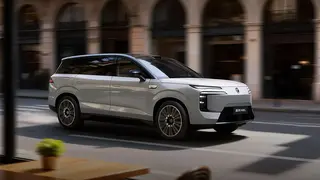 BYD Denza N8L