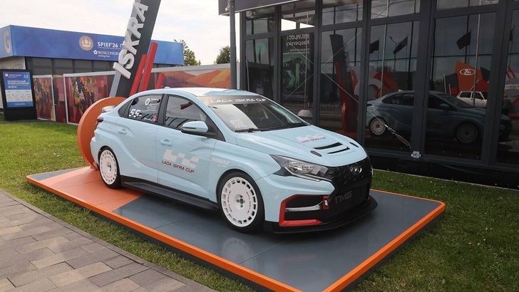 LADA Iskra TMS