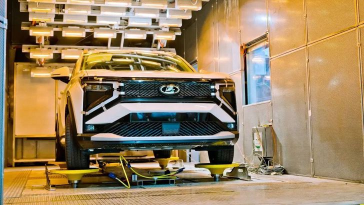 Испытания LADA Azimut на вибростенде