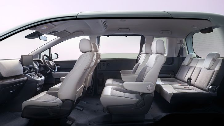 Интерьер Honda Freed Air