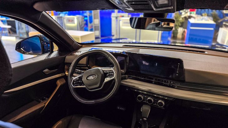Интерьер LADA Azimut