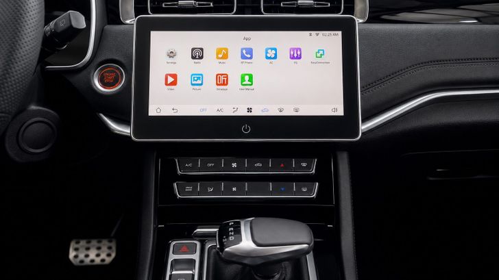 Интерьер VGV U70 Plus