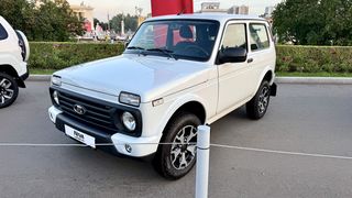 LADA Niva Legend
