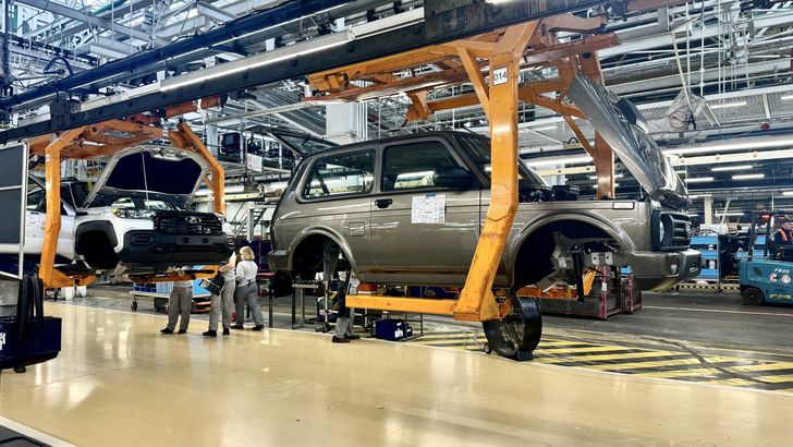 АвтоВАЗ раскрыл долю деталей из России: какие модели «Лада» почти не зависят от импорта АвтоВАЗ раскрыл долю деталей из России: какие модели «Лада» почти не зависят от импорта
