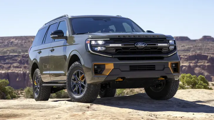 Может случиться внезапный отказ фар в темноте: Ford отзывает десятки тысяч автомобилей