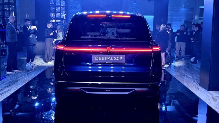 Deepal S09