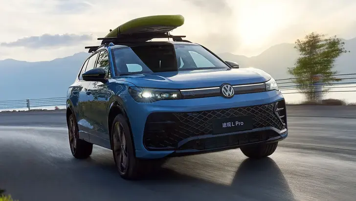 В Россию хлынули сотни кроссоверов Volkswagen: сколько стоит новый полноприводный Tiguan прямо сейчас В Россию хлынули сотни кроссоверов Volkswagen: сколько стоит новый полноприводный Tiguan прямо сейчас