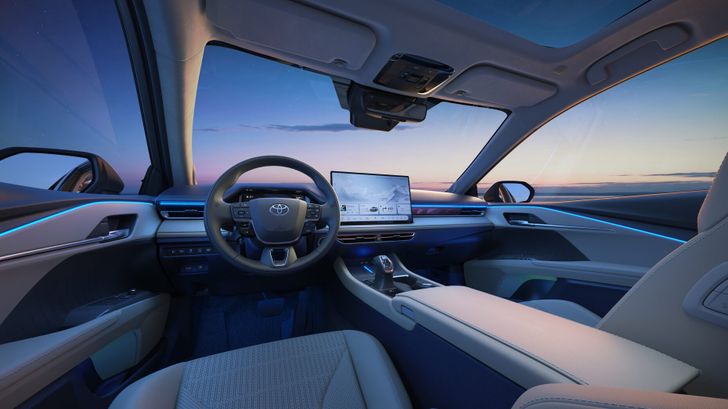 Интерьер Toyota Camry