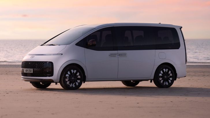 Hyundai Staria