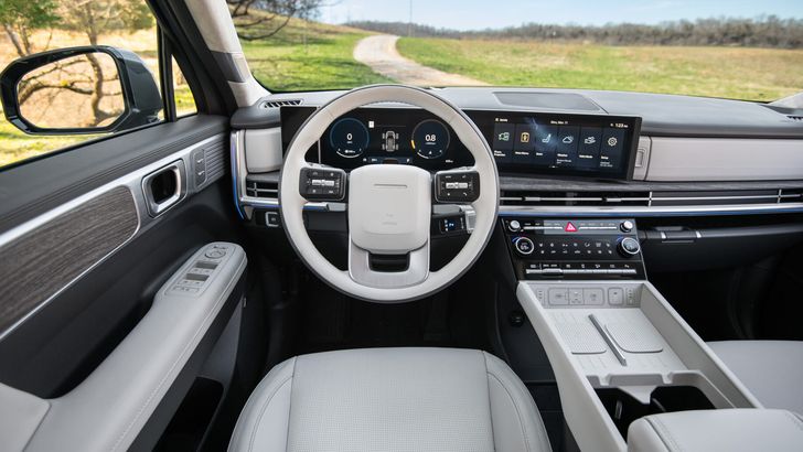 Интерьер Hyundai Santa Fe